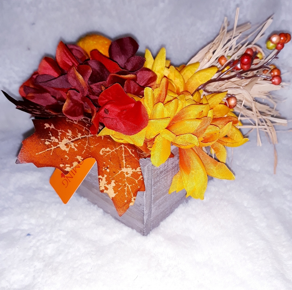 Autumn arrangement - Picture 5 of 5
